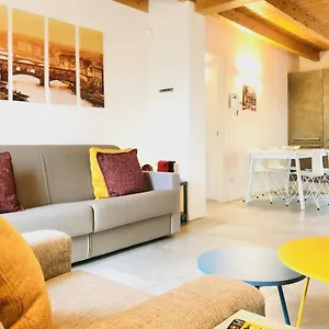 Apartment Stepandgo Navigli, Milan