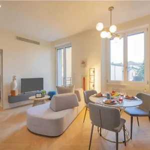 Daire Sweett- Luxury Torino Milano
