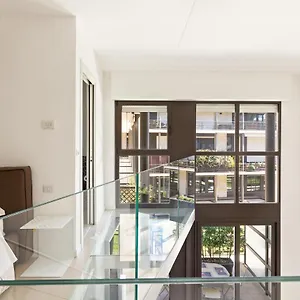 Apartment Elegant Loft With Balcony!, Milan