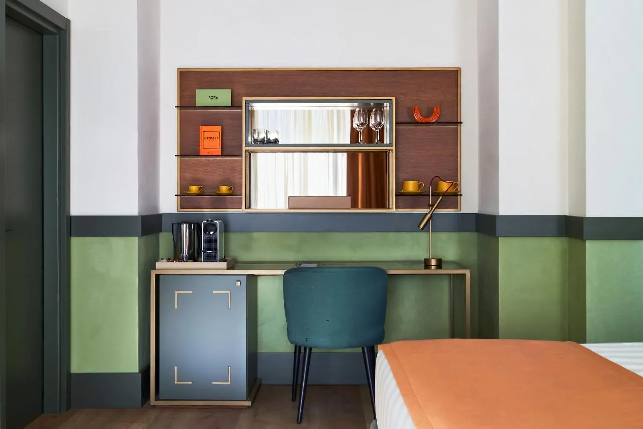 Fifty House Cellini Hotel Milan