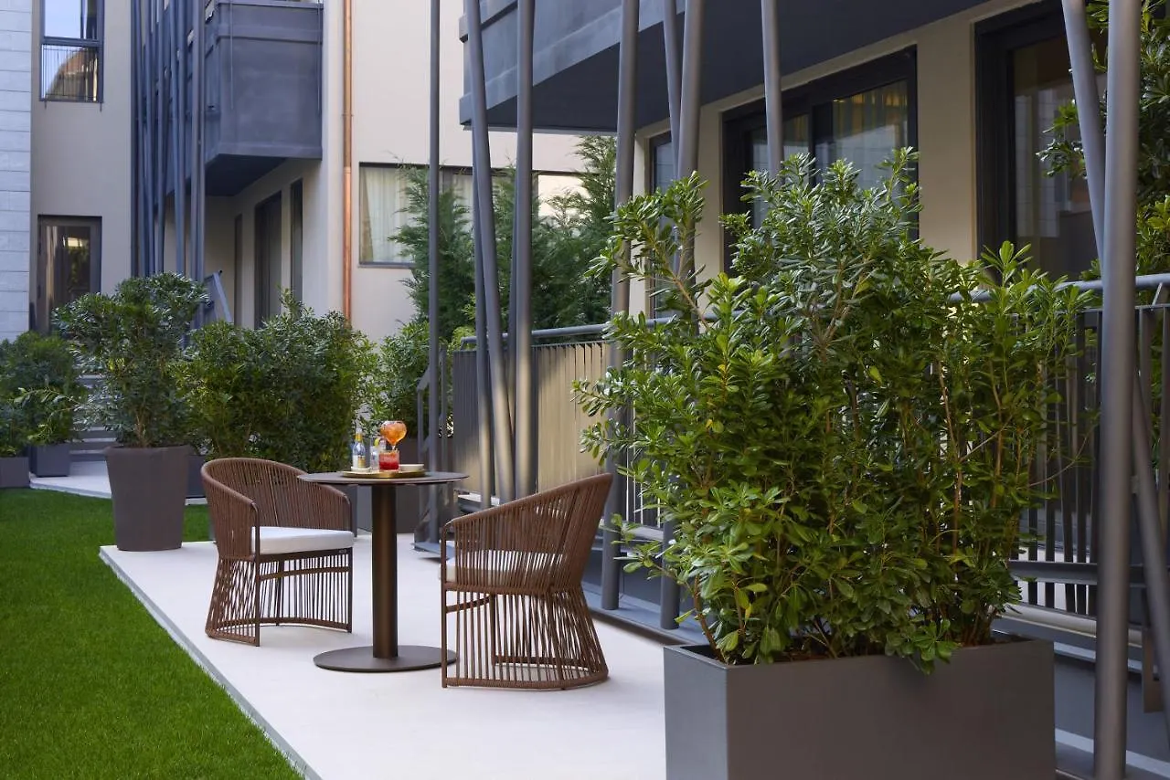 Fifty House Cellini Hotel Milan